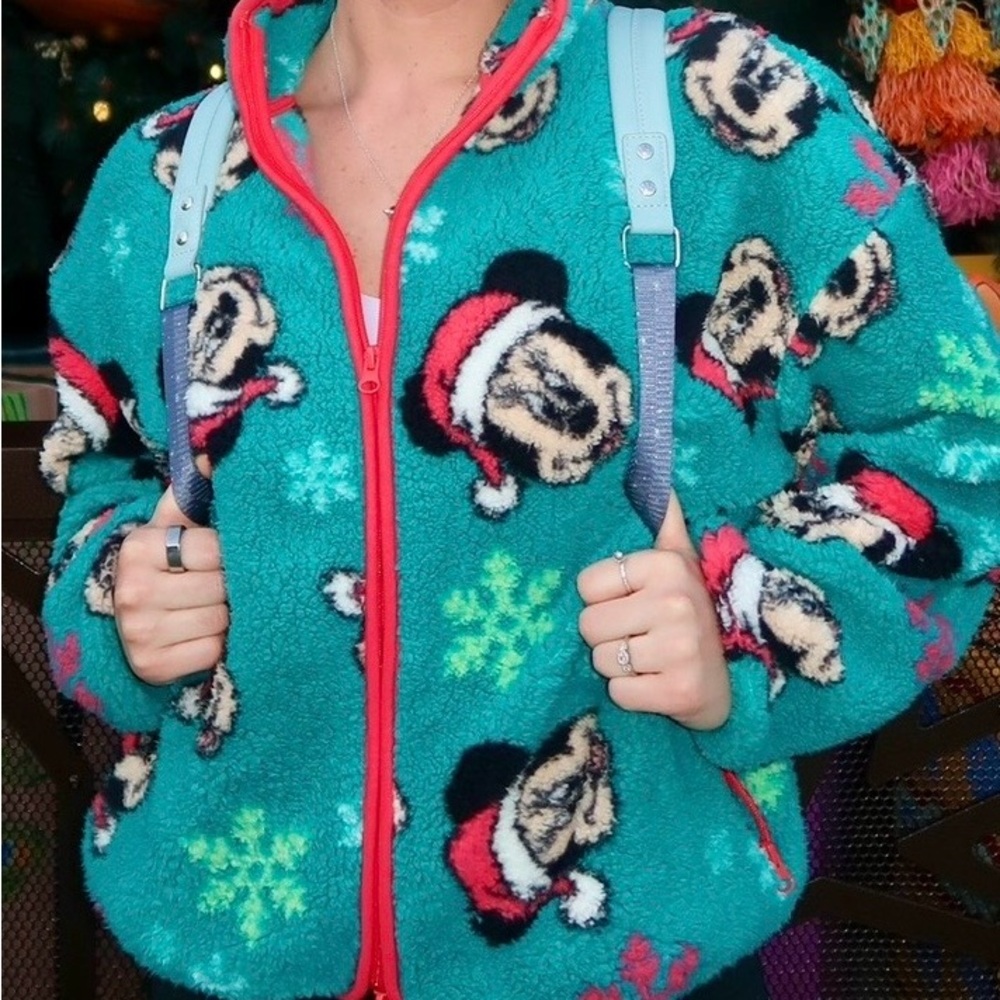 Viral Mickey Christmas Sherpa